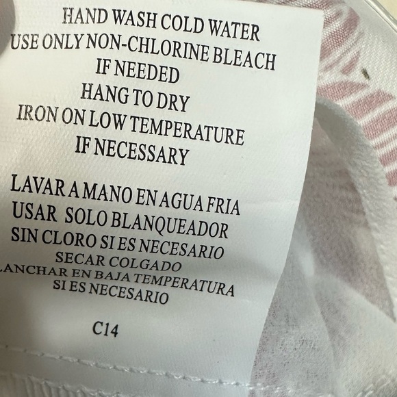 Salo La Fille Elegant Pink Wrap Blouse with Notched Collar - Picture 8 of 13